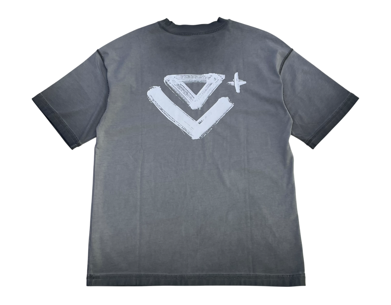 Delux Store - Abbigliamento Streetwear & Sneakers