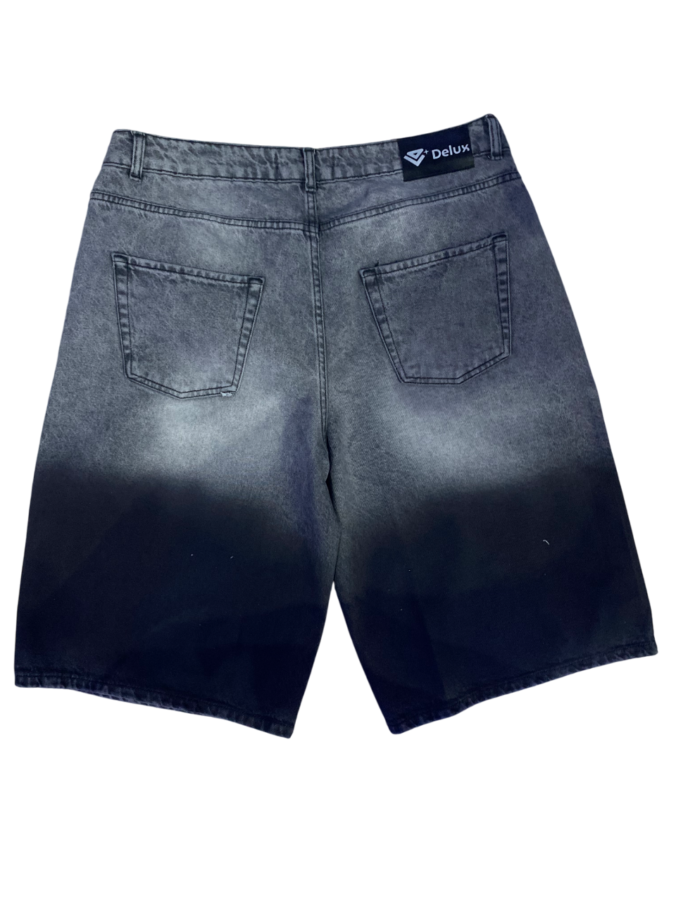 Delux Store - Abbigliamento Streetwear & Sneakers