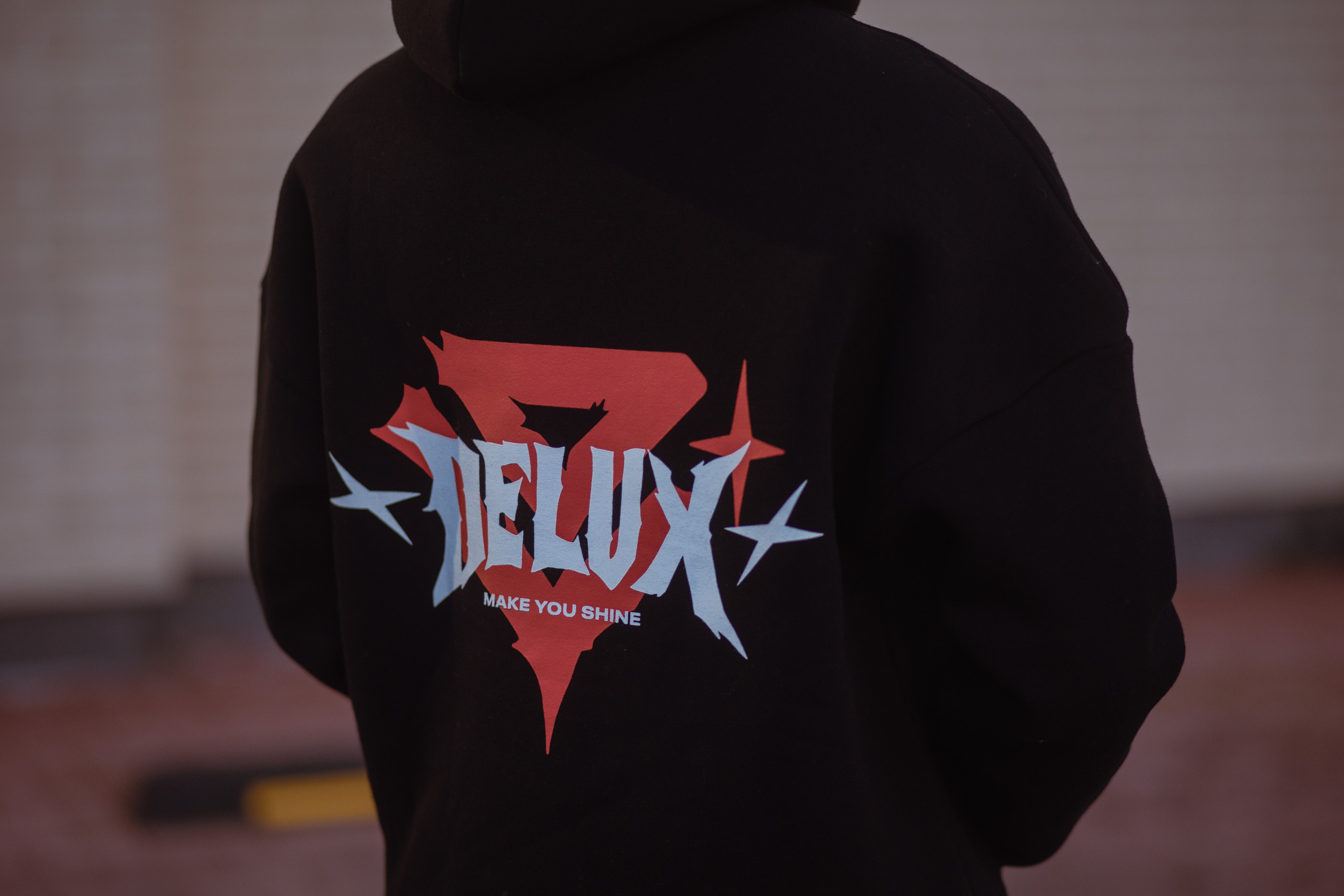 Delux Store - Abbigliamento Streetwear & Sneakers