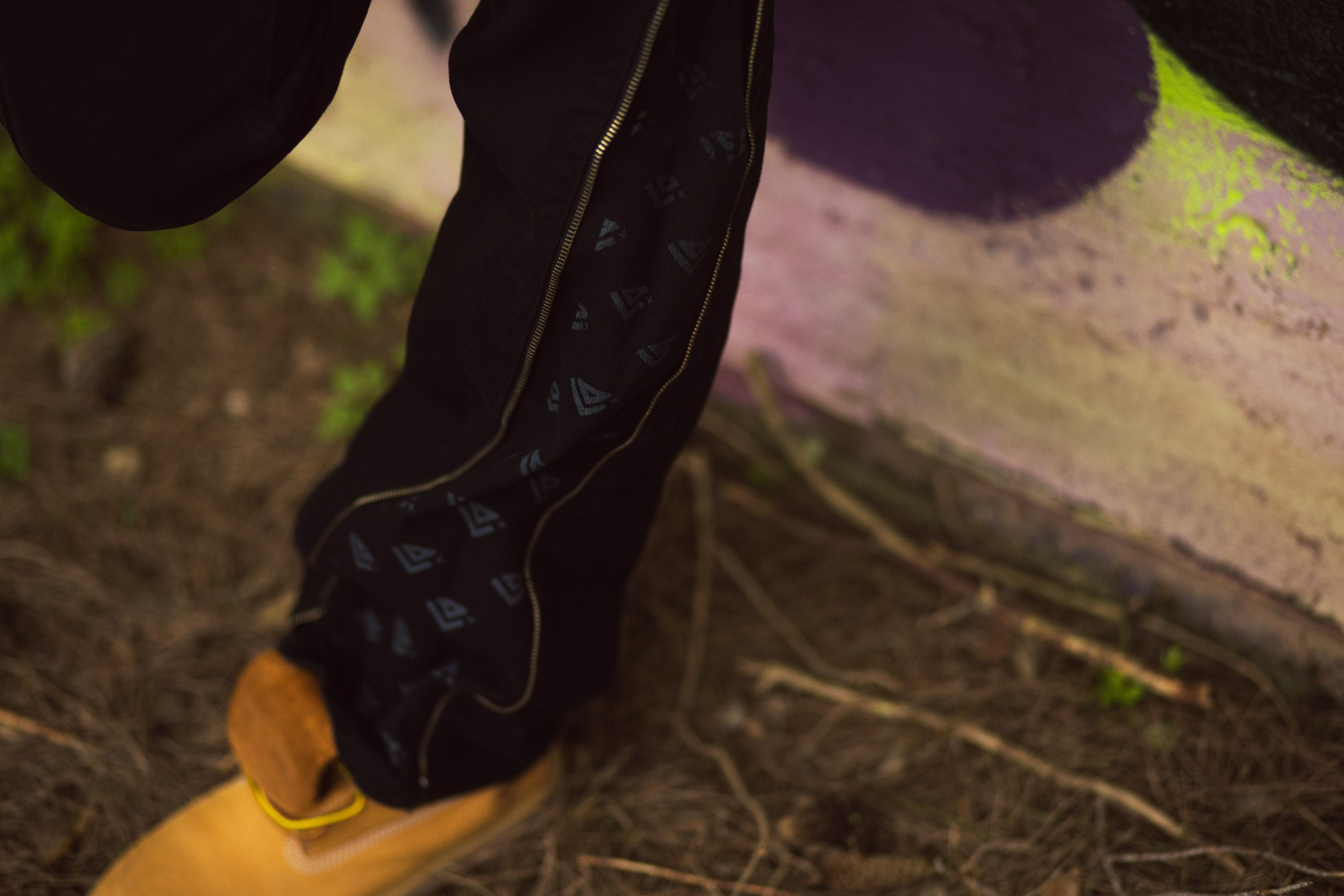 Denim Zip "Logo" Black