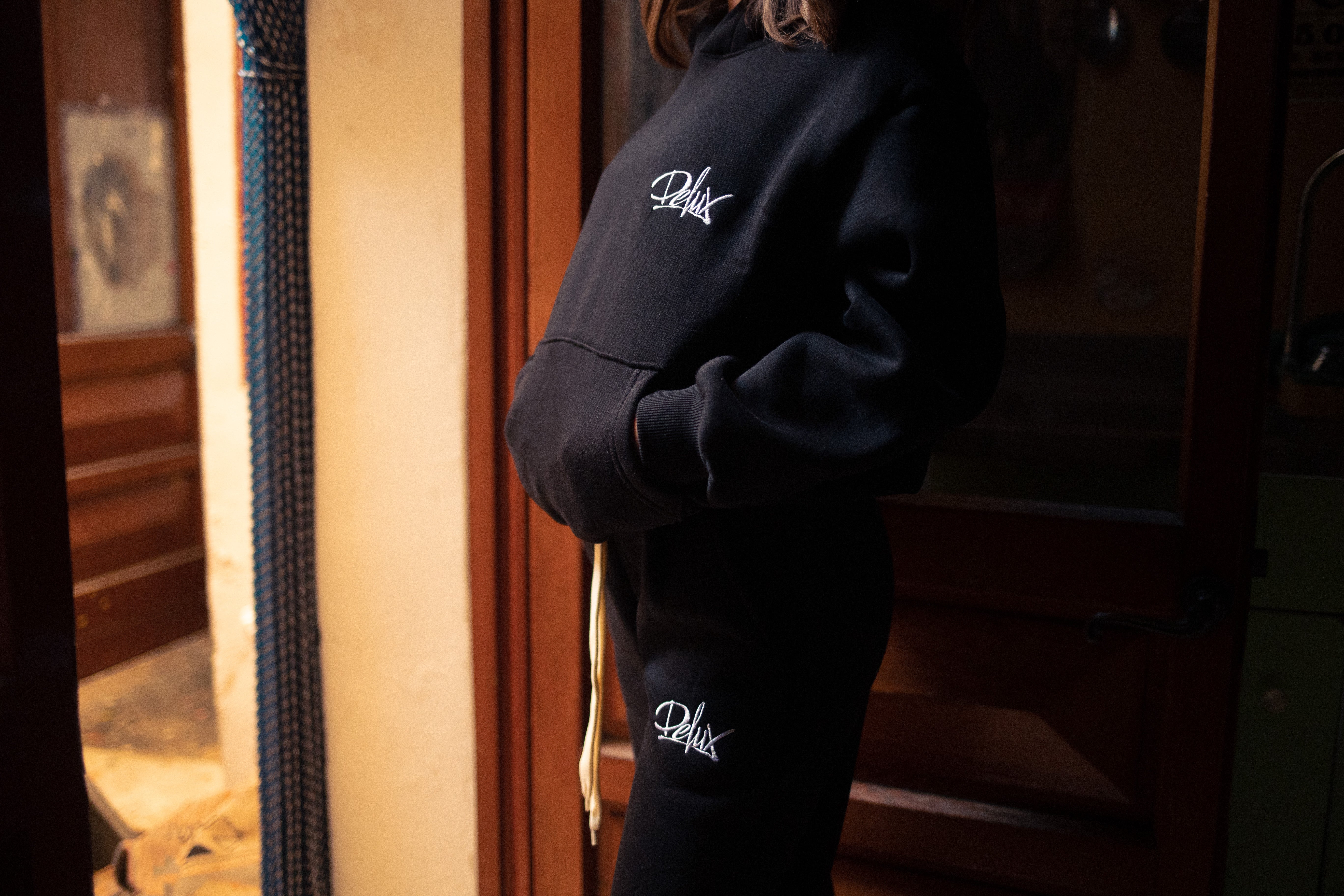 Delux Store - Abbigliamento Streetwear & Sneakers