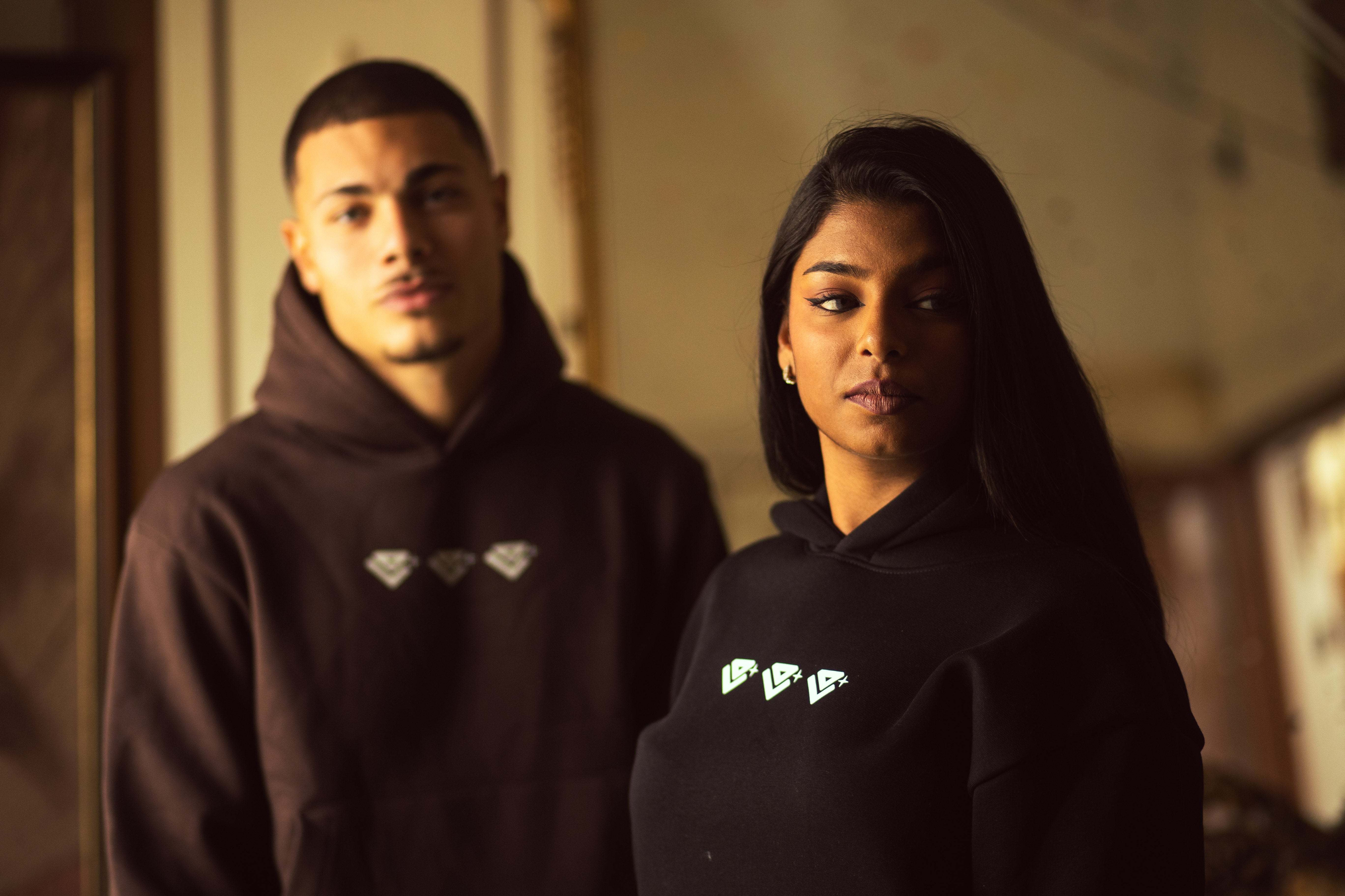 Delux Store - Abbigliamento Streetwear & Sneakers