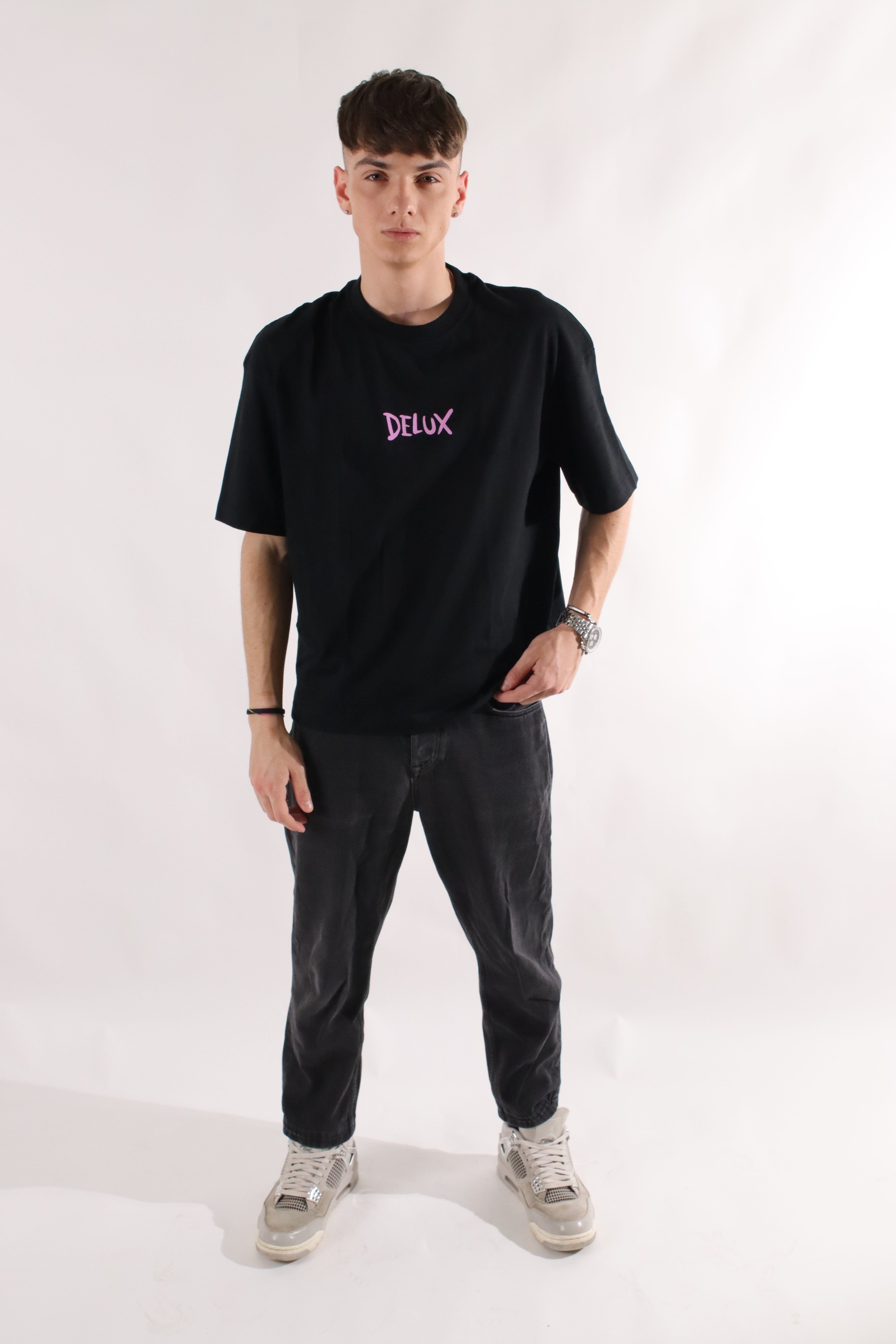 Delux Store - Abbigliamento Streetwear & Sneakers