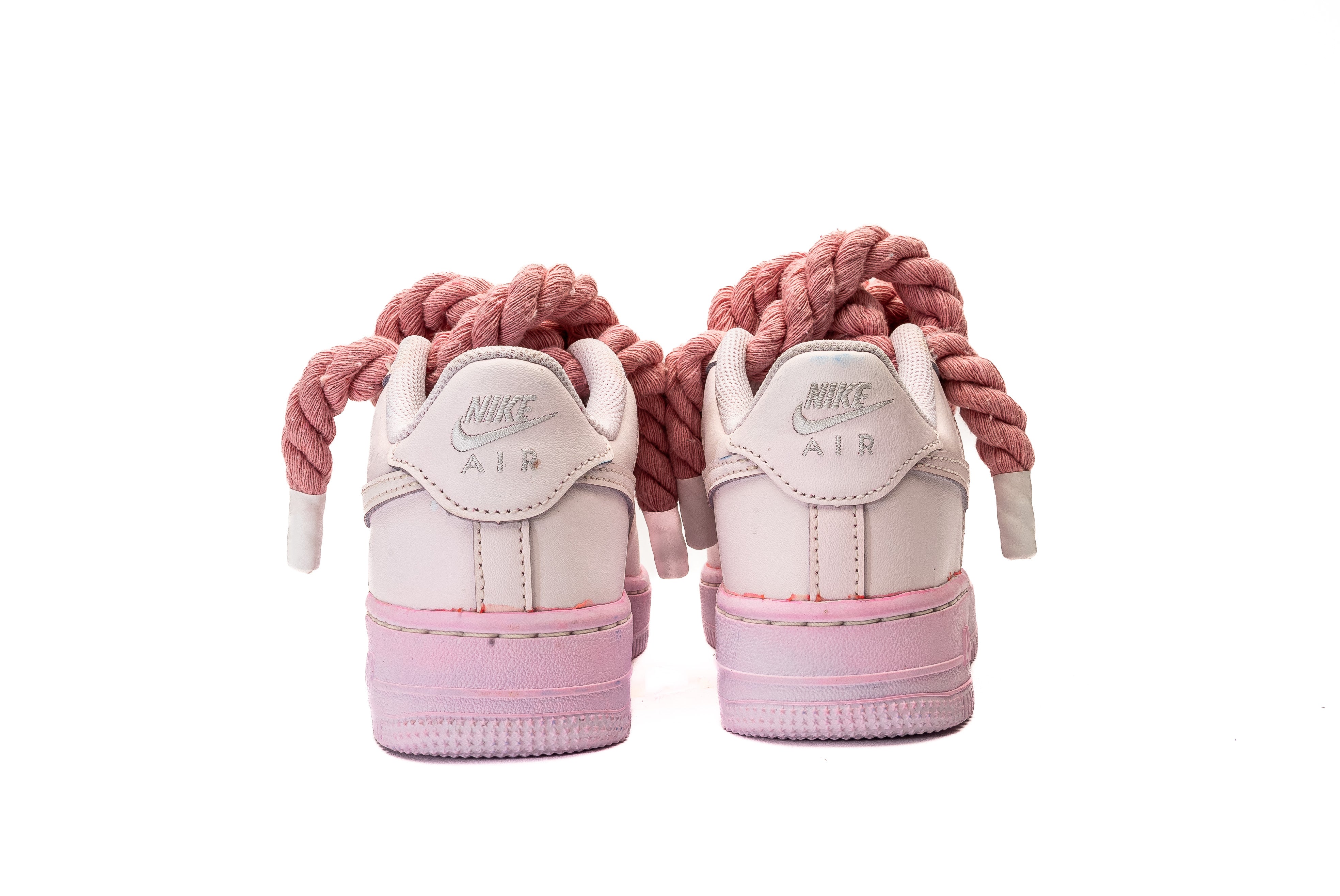 Delux Store - Abbigliamento Streetwear & Sneakers