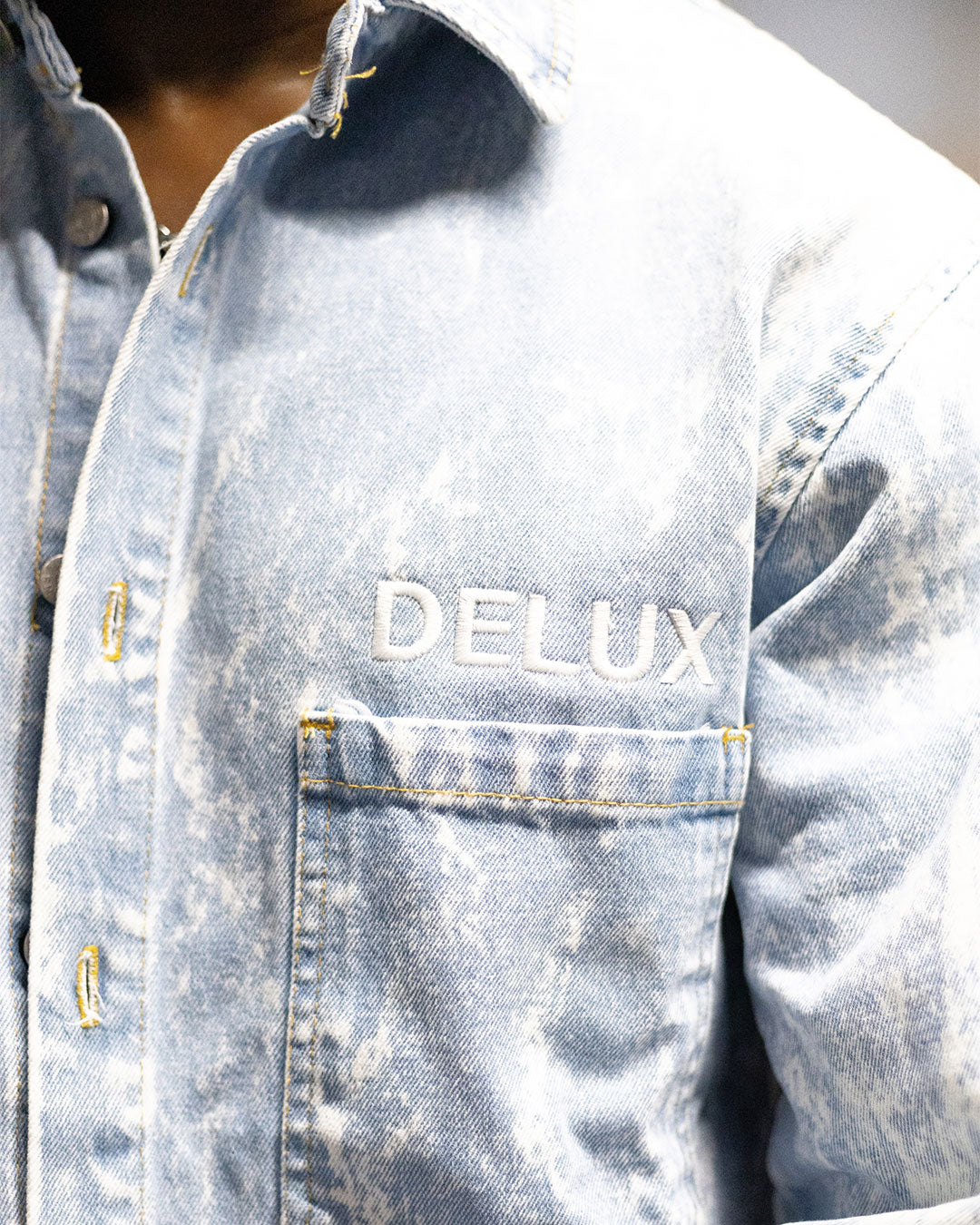 Delux Store - Abbigliamento Streetwear & Sneakers