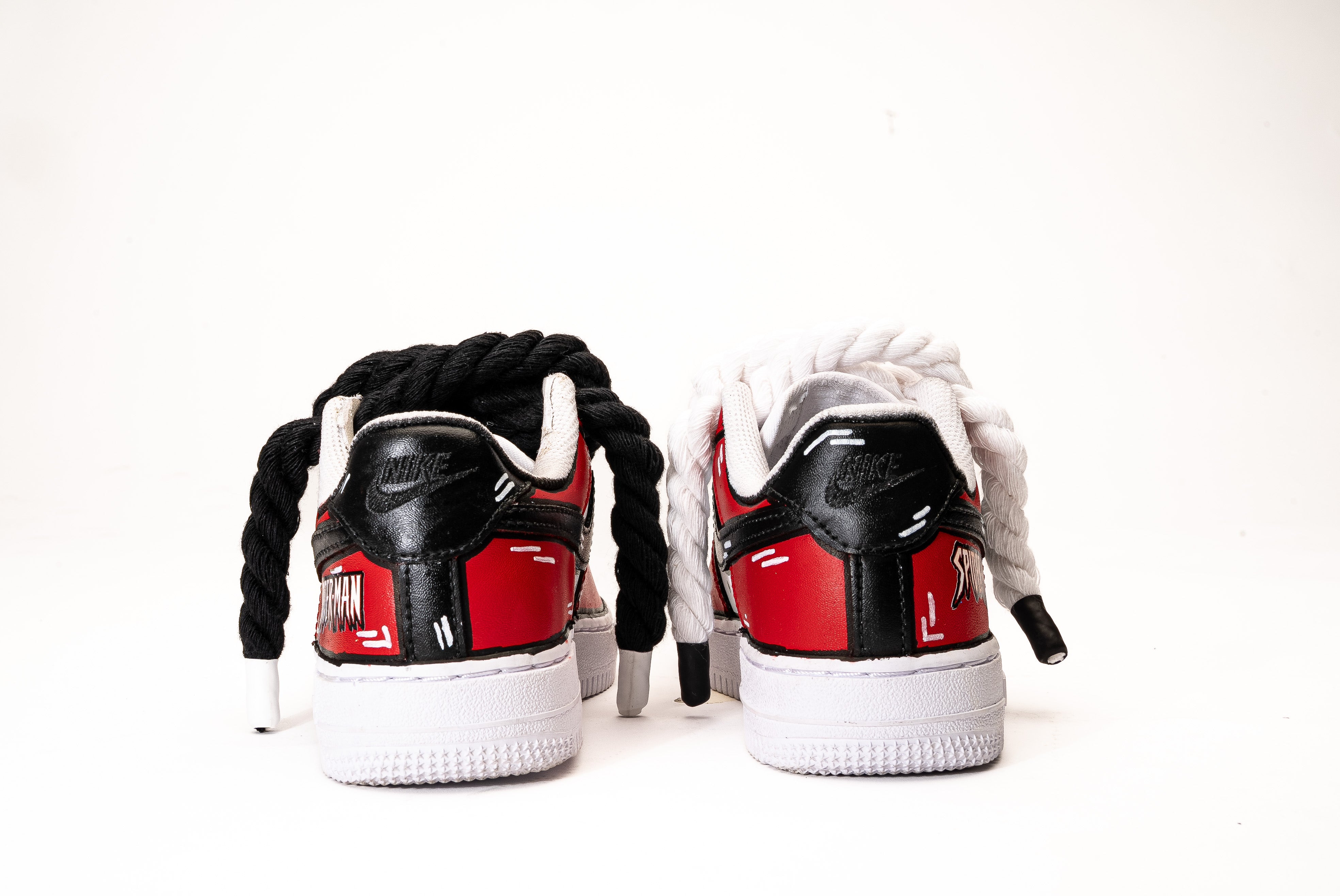 Delux Store - Abbigliamento Streetwear & Sneakers