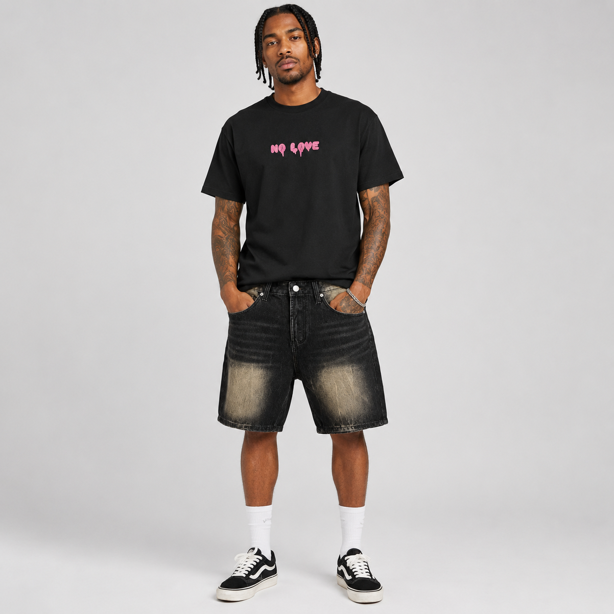NO LOVE GLITTER TEE – BLACK FUCSIA