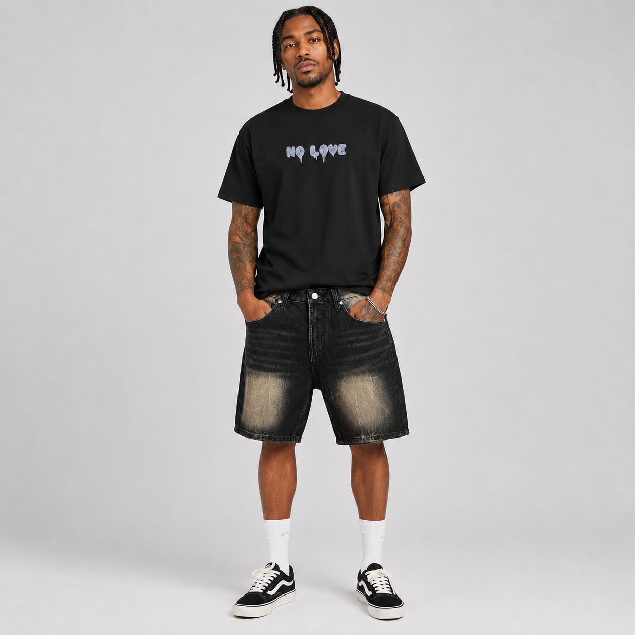 NO LOVE GLITTER TEE – BLACK SILVER