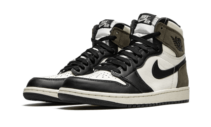 Air Jordan 1 High Dark Mocha - Delux Store - Abbigliamento Streetwear & Sneakers