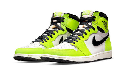 Air Jordan 1 High OG Visionaire (Volt) - Delux Store - Abbigliamento Streetwear & Sneakers