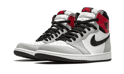 Air Jordan 1 Retro High Light Smoke Grey - Delux Store - Abbigliamento Streetwear & Sneakers