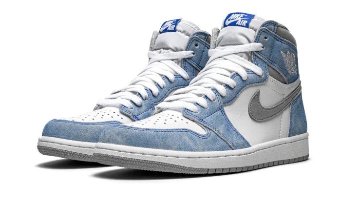 Air Jordan 1 Retro High OG Hyper Royal - Delux Store - Abbigliamento Streetwear & Sneakers