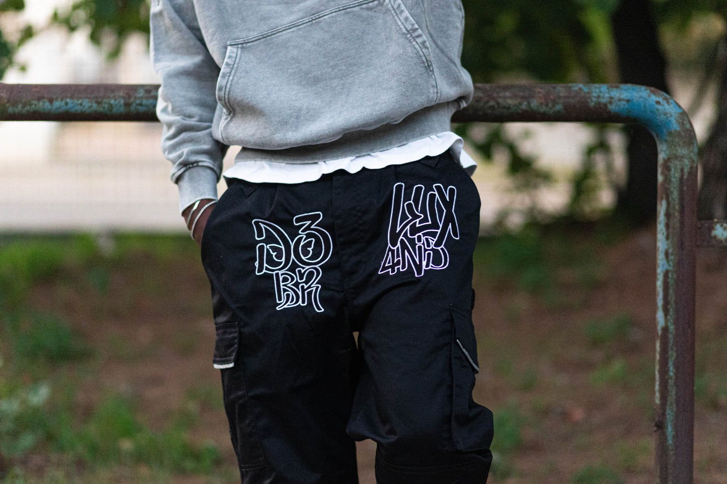 Cargo Pants - Black/White - Delux Store - Abbigliamento Streetwear & Sneakers