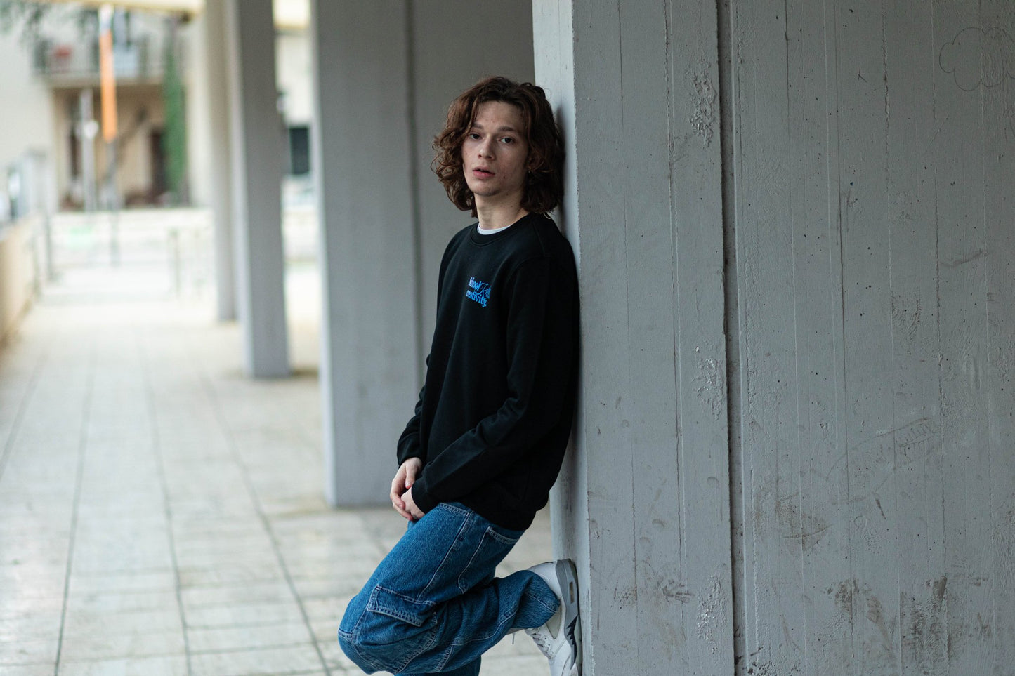 Crewneck ''School Kills'' - Black/Blue - Delux Store - Abbigliamento Streetwear & Sneakers