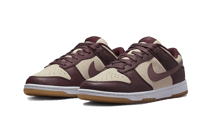 Dunk Low Plum Eclipse - Delux Store - Abbigliamento Streetwear & Sneakers