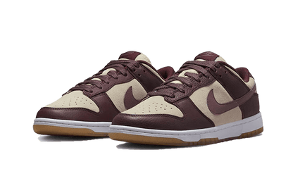 Dunk Low Plum Eclipse - Delux Store - Abbigliamento Streetwear & Sneakers