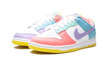 Dunk Low SE Easter - Delux Store - Abbigliamento Streetwear & Sneakers