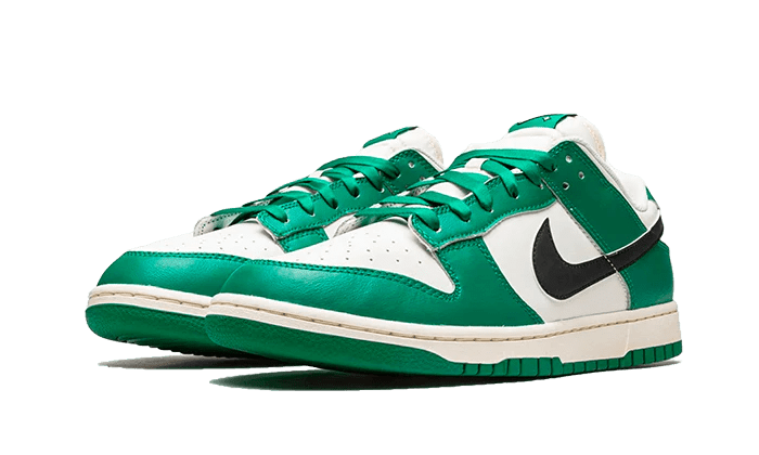 Dunk Low SE Lottery Green Pale Ivory - Delux Store - Abbigliamento Streetwear & Sneakers