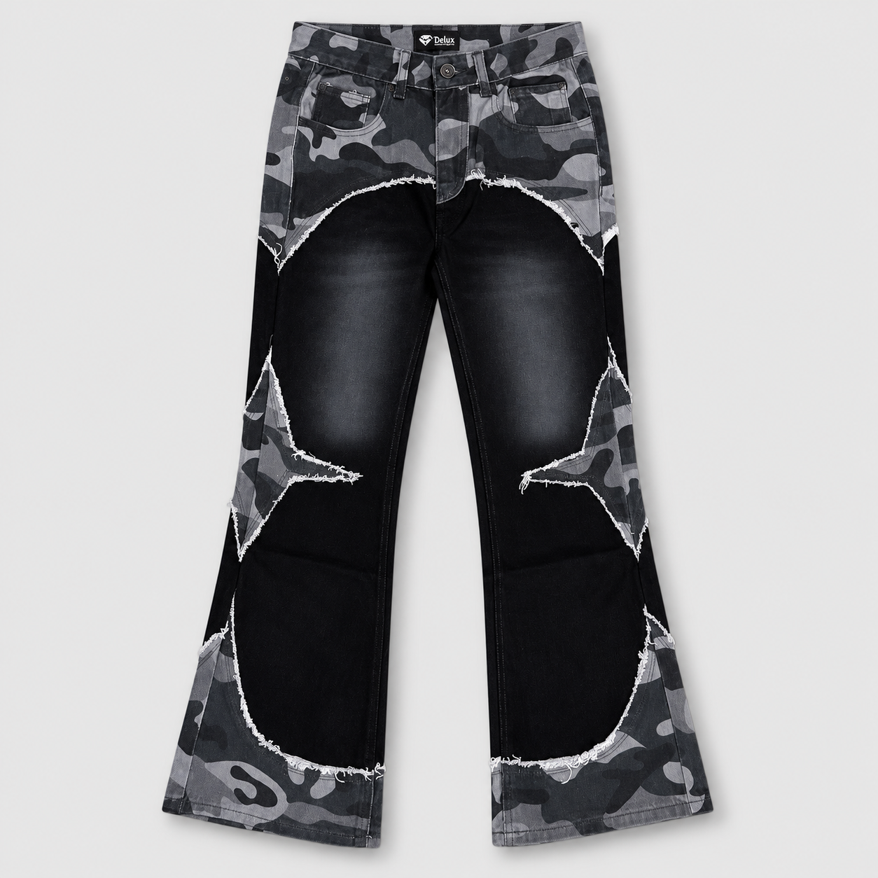 JEANS FLARE CAMO - BLACK — indossato