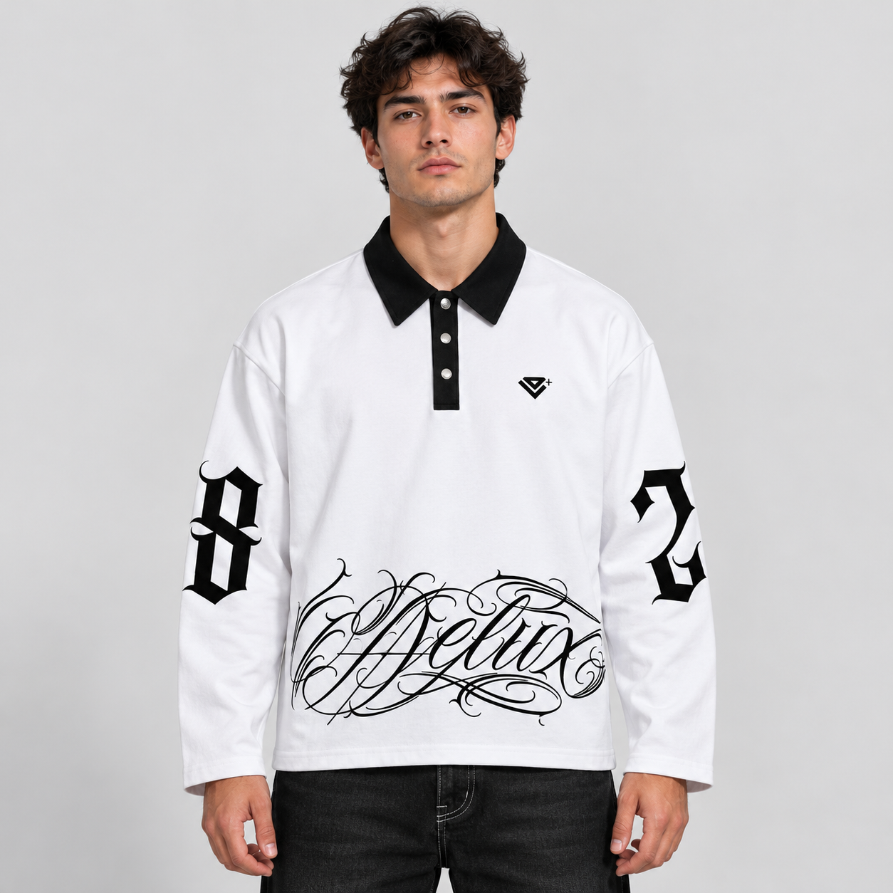 POLO CHICANO - WHITE — indossato