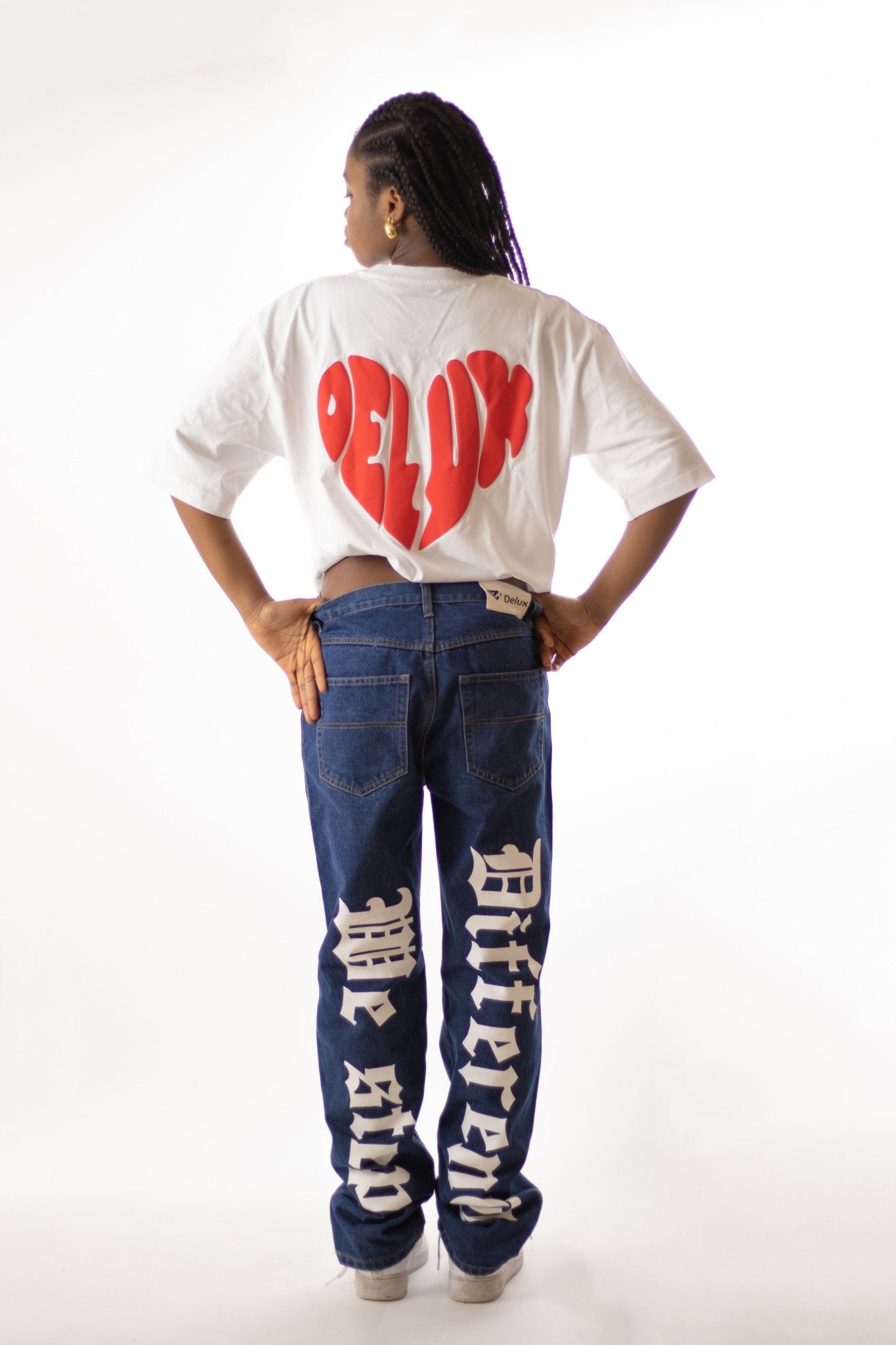 T-Shirt ''NO LOVE'' - Bianca - Delux Store - Abbigliamento Streetwear & Sneakers